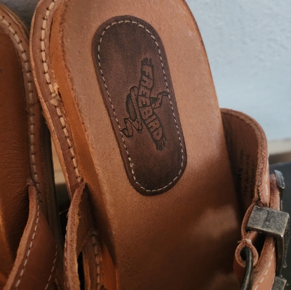 Freebird by Steven Franki Sandals US 7 Cognac BNWB - Picture 6 of 6